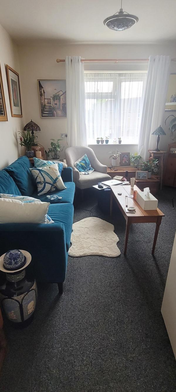 1-bedroom-own-entrance-1st-floor